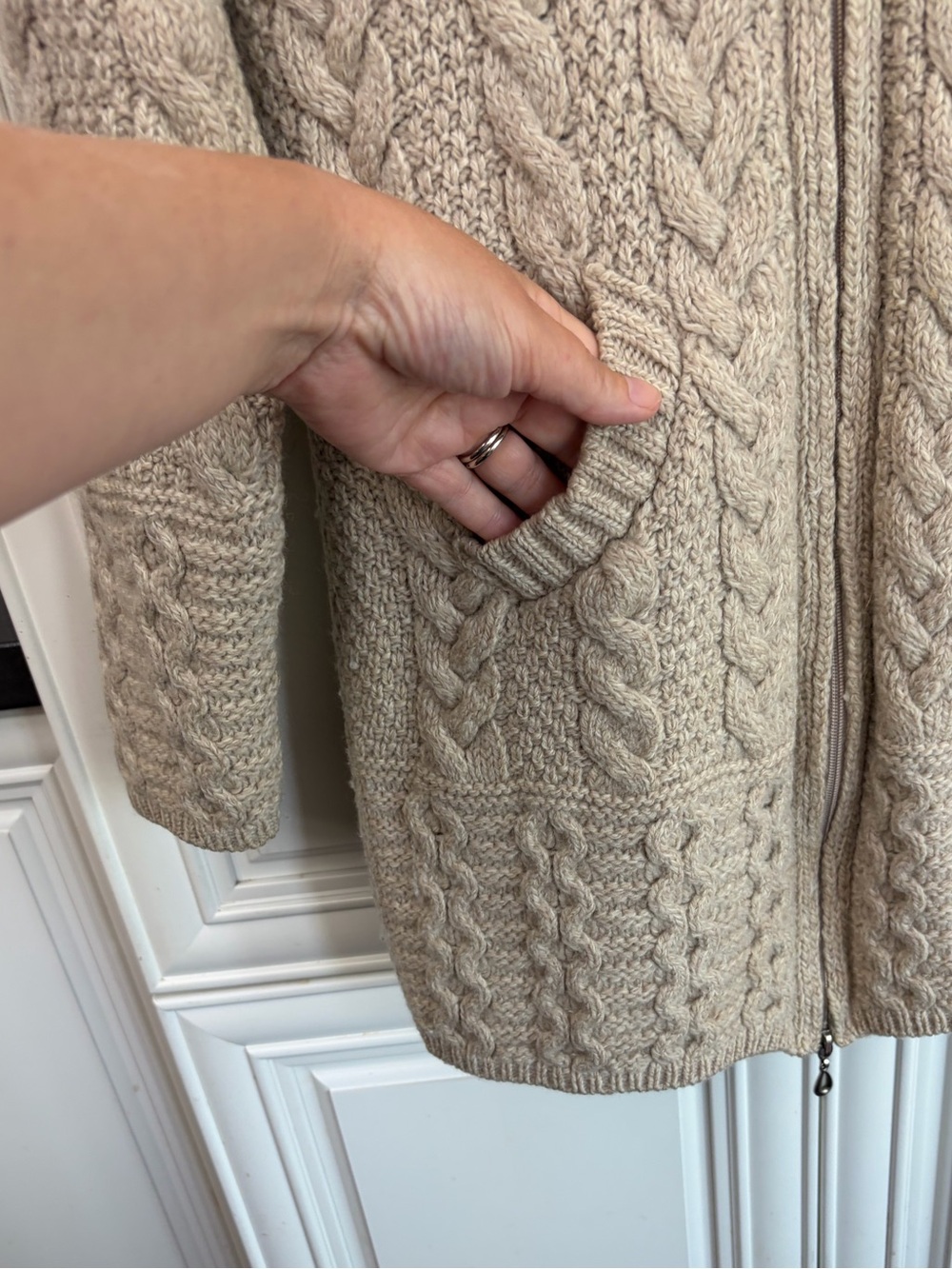 Aran Crafts Size S women’s Irish Merino wool long hooded zip sweater - Picture 10 of 11